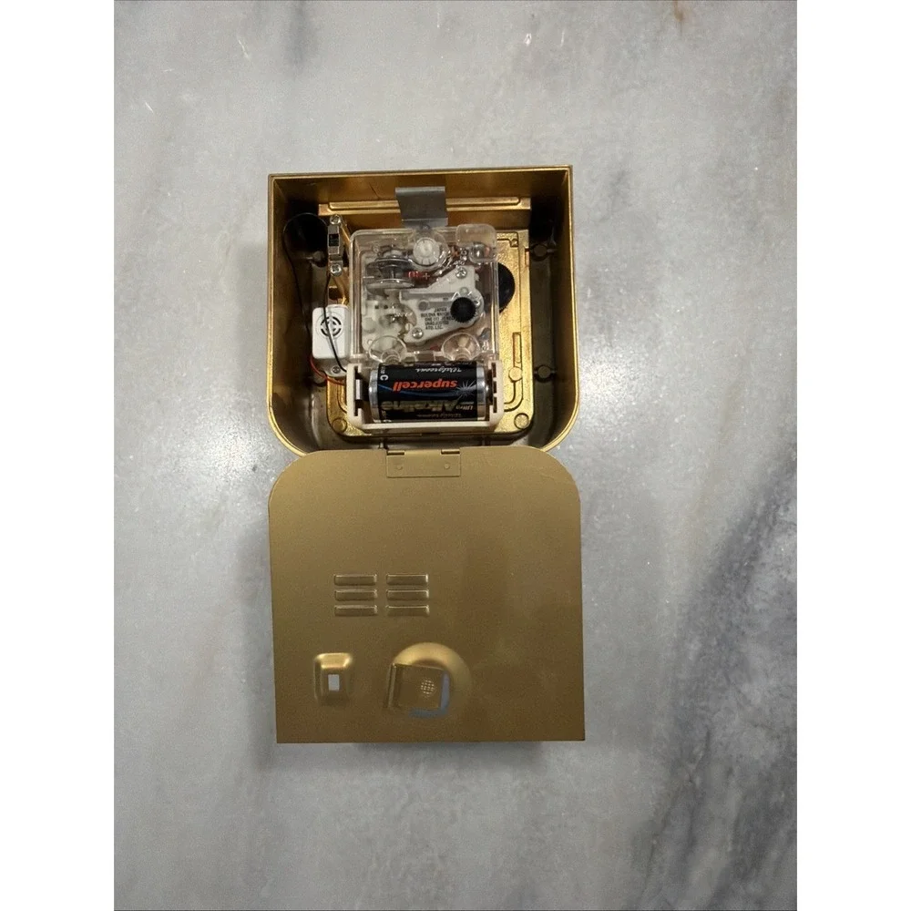 Vintage 1970's‎ Bulova Heavy Gold/brass Alarm Clock ES053